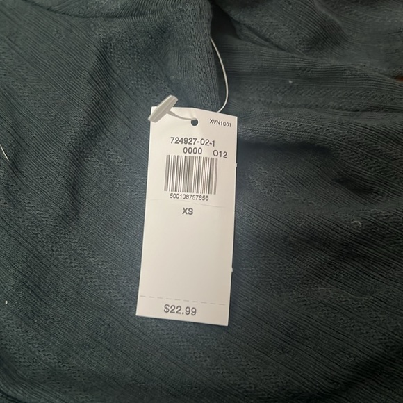 OLD NAVY LONG SLEEVE WOMENS - Picture 3 of 3